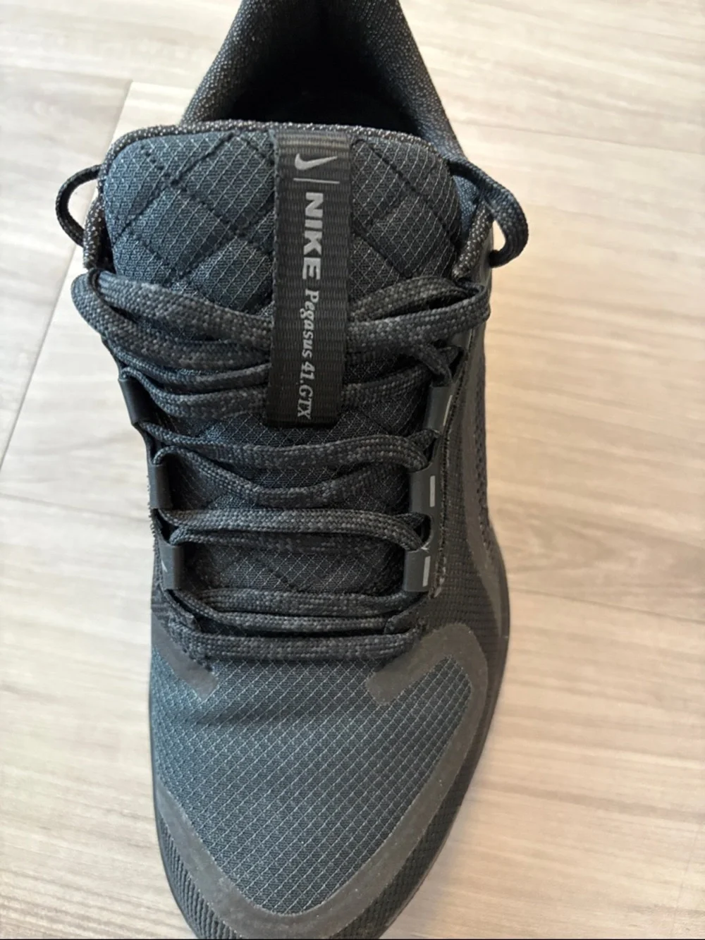 Women’s Nike Pegasus gore tek shoes - Picture 6 of 10